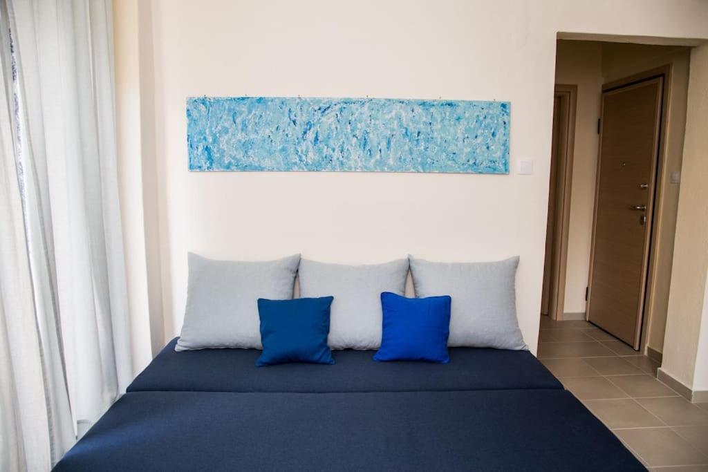 Blue Theros Apartments Паралия-Дионисиу Экстерьер фото