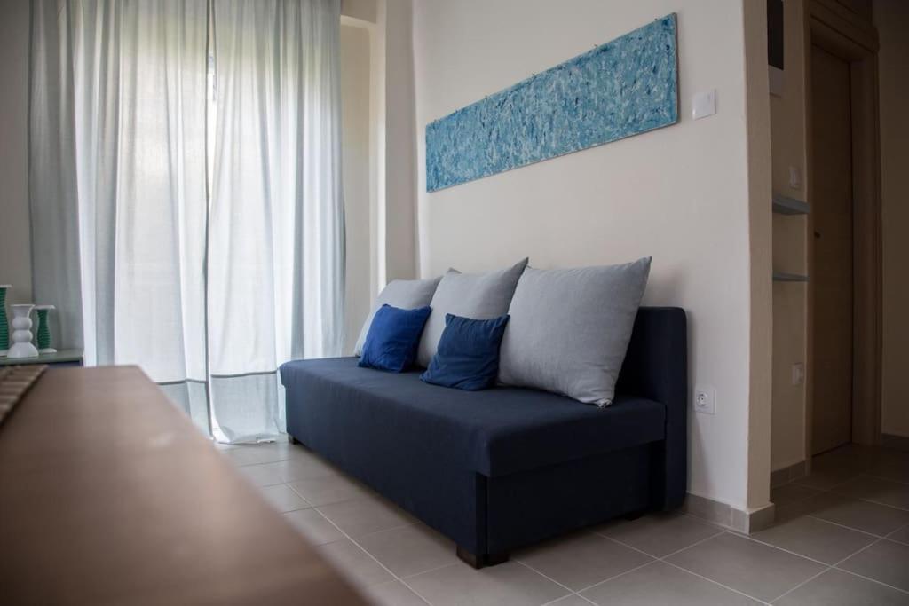 Blue Theros Apartments Паралия-Дионисиу Экстерьер фото